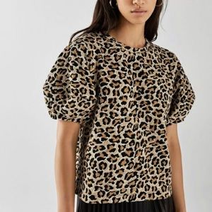 Bershka Leopard Top Puff Sleeve | Medium